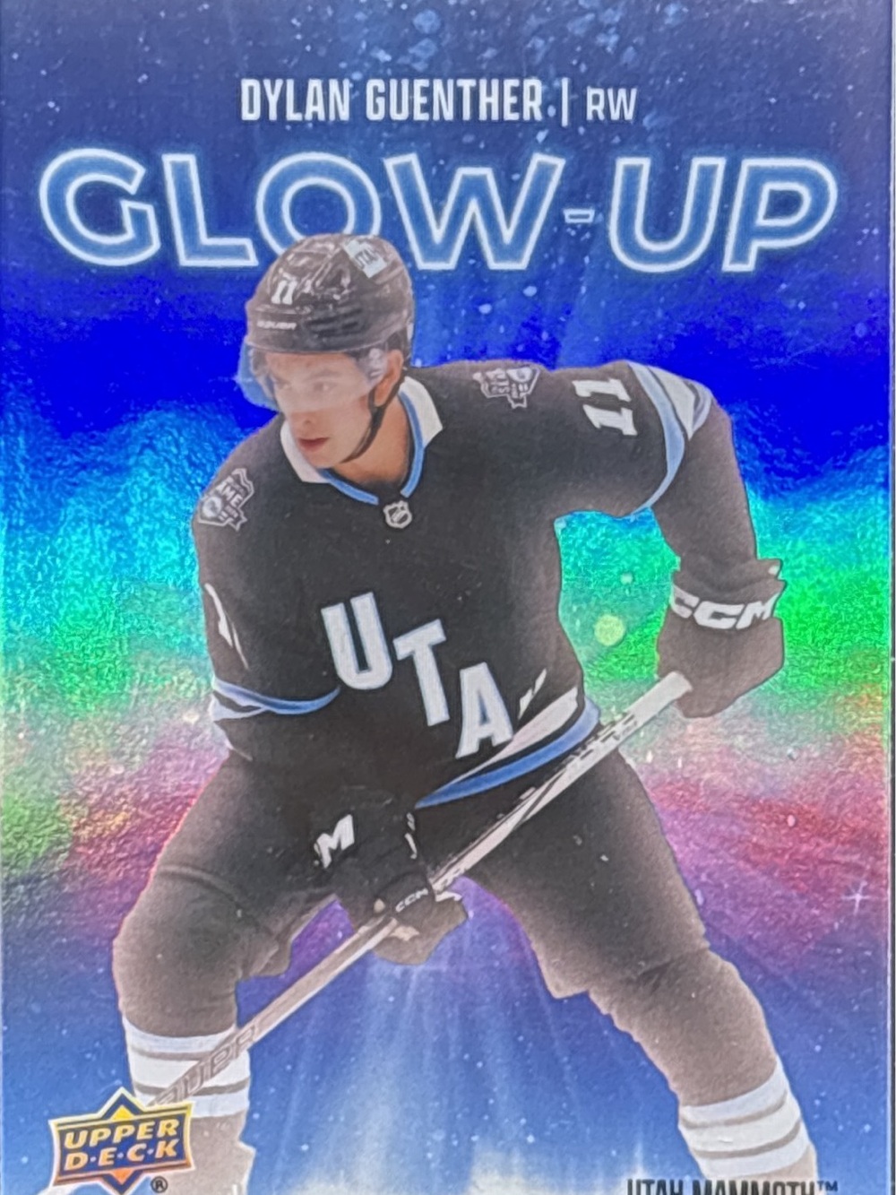 Dylan Guenther Upper Deck Glow-Up Hockey Card - Foil